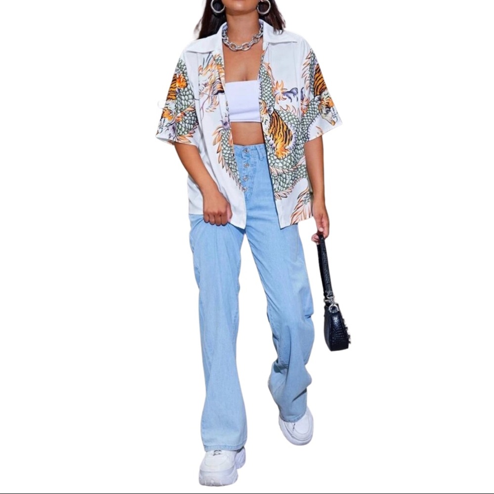 BRAND NEW BUTTON DOWN DRAGON TOP! 🐉